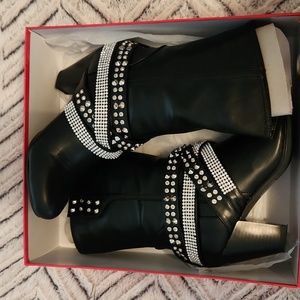 Ann Creek Lucea Strap Boot